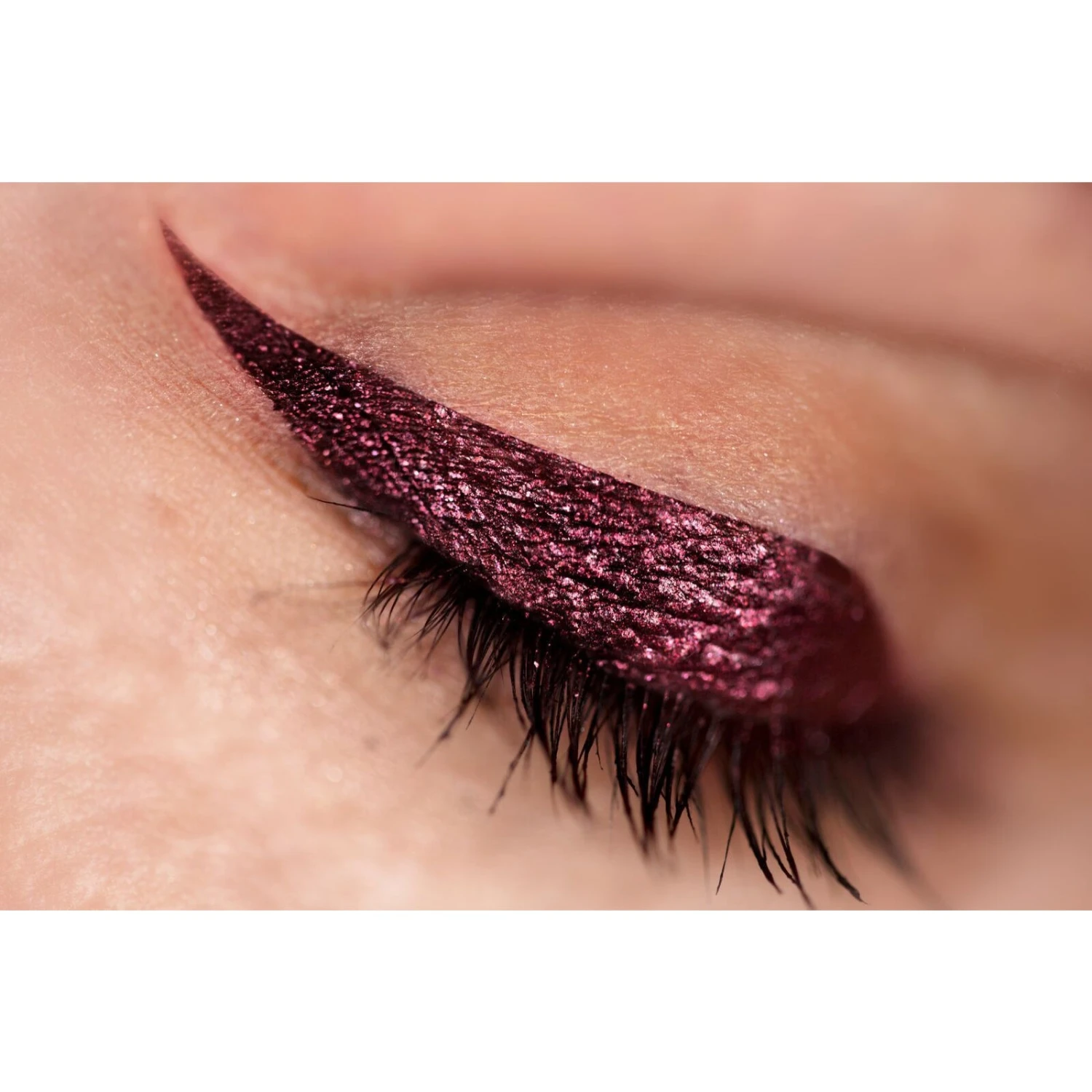 Beth Bender Beauty Eye ToEye Liquid Liner 4 Beth Bender Beauty Eye ToEye Liquid Liner - Image 2